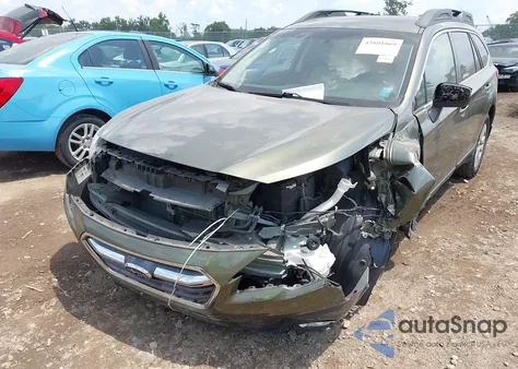 2018 Subaru Outback 2.5I Premium z USA, uszkodzony, nr VIN 4S4BSADCXJ3242089